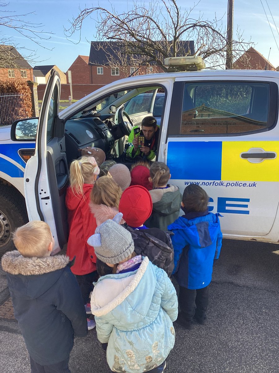 GEPSClass1's tweet photo. Our learning about People Who Help Us was brought to life when PC Wicks &amp; PC Phillips came to visit! The policemen explained how they helped people &amp; answered questions the children had written! We tried on uniform &amp; explored the police car &amp; equipment! Thank you so much ! 🚓 https://t.co/Wt0VJRD740
