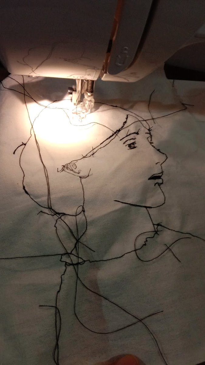serigalabelacu's tweet photo. Yang penting bukan ai,
Soalnya ini kubuat pakai mesin jahit dan benang.
#freemotionembroidery #sewart #threadpainting https://t.co/V7DF8IBQbP