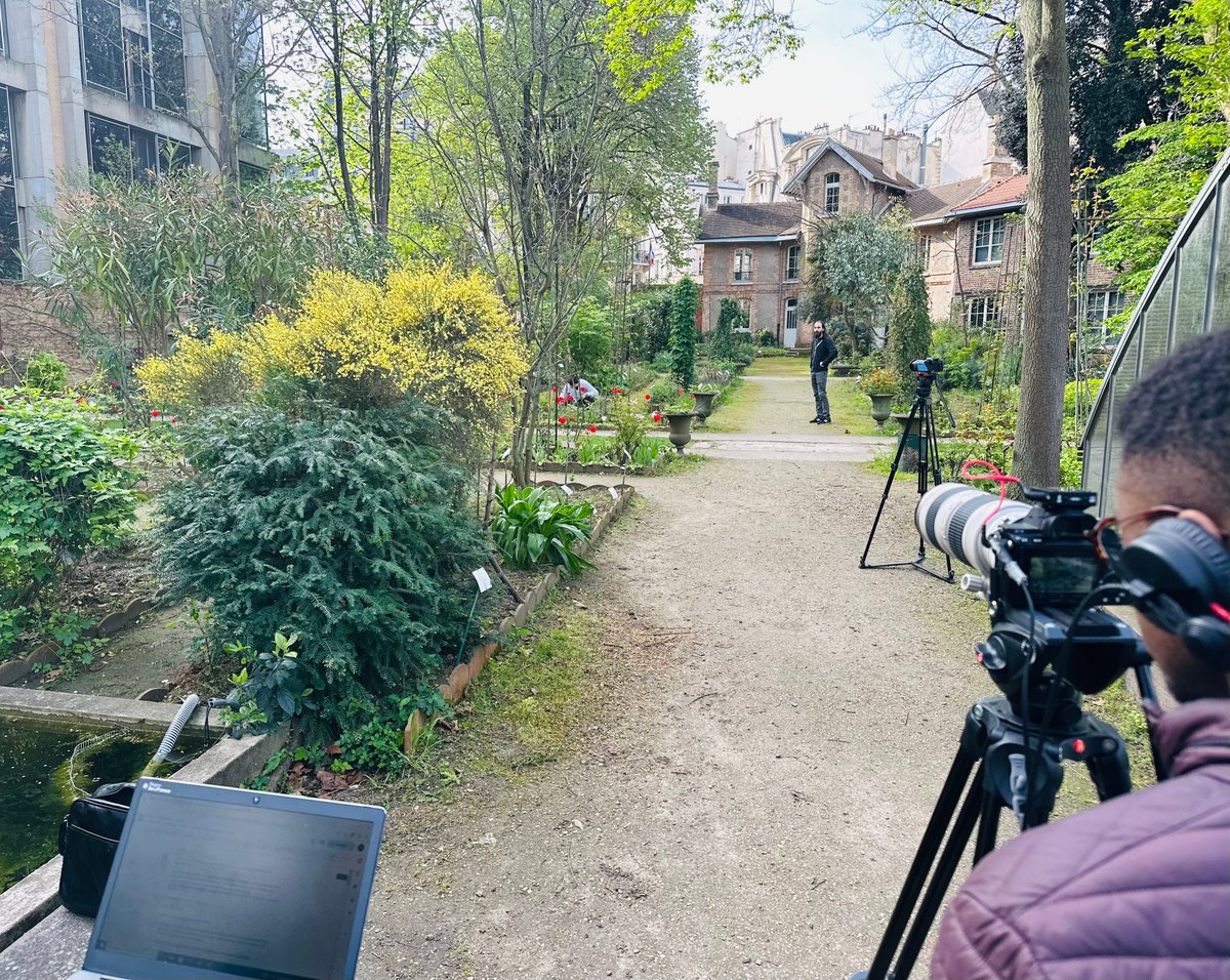 Yohann Corvis (@dryohanncorvis) on Twitter photo This week, students from CPES '<a href="/univ_paris_cite/">Université Paris Cité</a> - Janson de Sailly' who will be entering pharmacy studies next year filmed an Escape game as part of their PRS project 'Nanomedicines: from the bench to clinic'. Many thanks to <a href="/TicePharma/">Tice@Pharma</a> for supporting the project. This week, students from CPES '<a href="/univ_paris_cite/">Université Paris Cité</a> - Janson de Sailly' who will be entering pharmacy studies next year filmed an Escape game as part of their PRS project 'Nanomedicines: from the bench to clinic'. Many thanks to <a href="/TicePharma/">Tice@Pharma</a> for supporting the project.