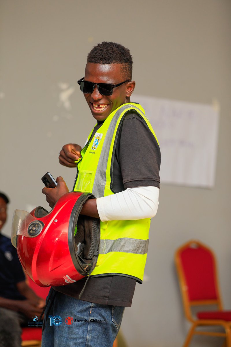 king_makie's tweet photo. Weekend ekusanzewa ๐ธ๐
Youth empowerment is taking another step together with @reachahand and @savechildrenug
#ShiftUg https://t.co/vAGNpMNiVp