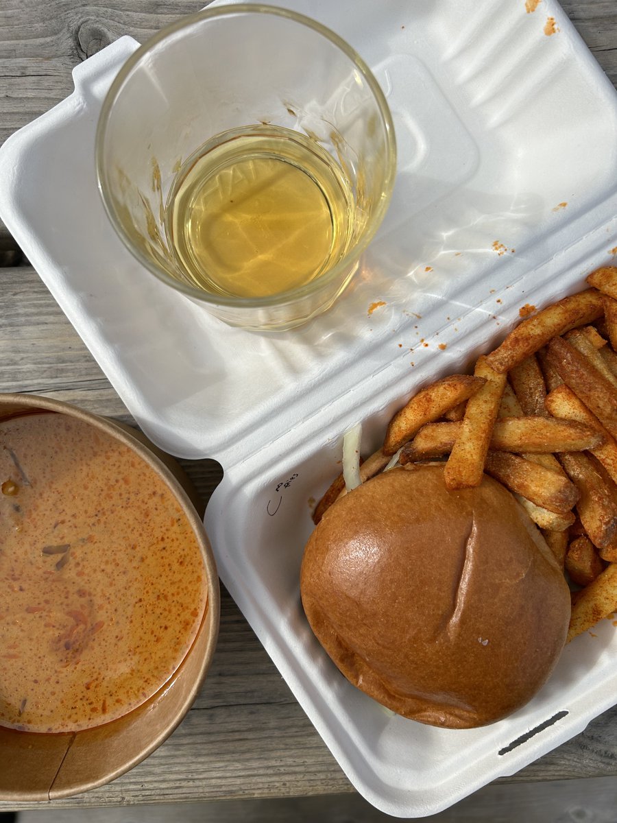 In a flash back to the golden era of streetfood, both @SaiBuddhaBelly and @OriginalPattyM are at @herberts_yard. Yes, that is a side portion of panang sauce to go with the fries. Yes, I am both a genius and a very naughty boy. Yes that is a quadruple whisky. It’s Saturday.