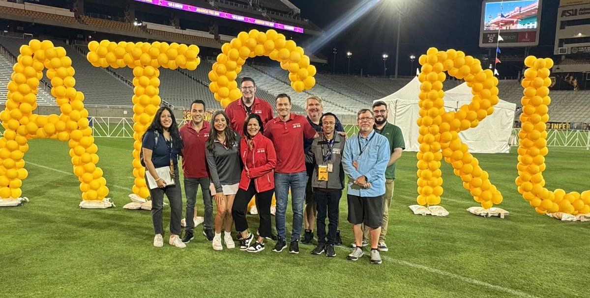 NicoleCritesTV's tweet image. LIVE all morning for #patsrun on #3tv @azfamily  🏃‍♀️ 🏃🏼‍♂️🙌
#20yearsonelegacy
#azfamily @pattillmanfnd 🇺🇸❤️🤍💙