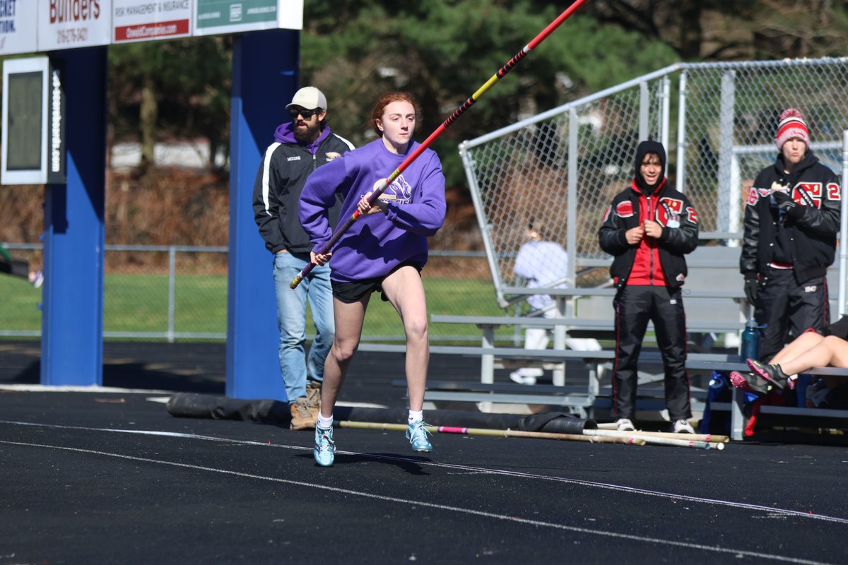 We've touched down at Bay Rockets Invitational and running events are now underway! Live Results: milesplit.live/meets/602520