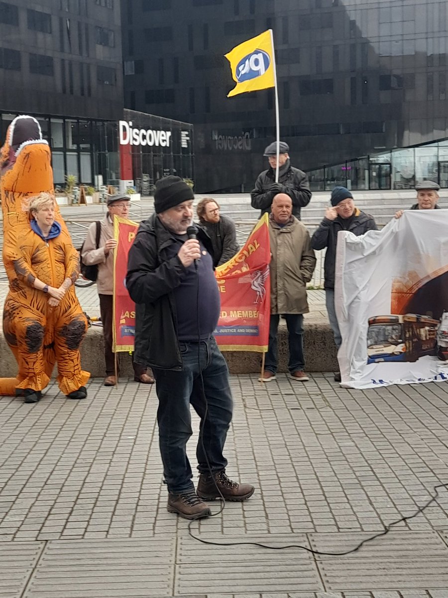 TraceyH4WHM's tweet photo. @PCSLiverpoolMus @RedRosa91940184 @MrTayoAluko @MerseyPensioner @forthemany_net @EquityUK 4/Thread from @PCSLiverpoolMus Rally on penultimate day of 8 week strike today, Saturday 13/04/2024. They will though be out again in May if NML still won't pay. @pcsarms @PcsMerseyarms speaker. They have given solid support throughout the strike.  #PCSliverpoolMuseumStrike https://t.co/q2nVrfL1Js