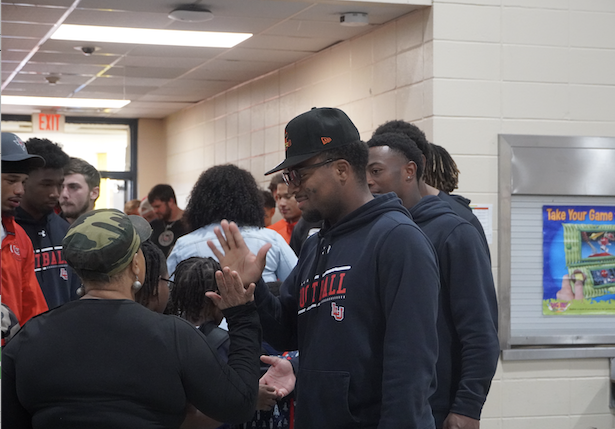 Yesterday, LU Football had a blast welcoming Homer Drive Elem. students to school and getting them excited ahead of their STAAR testing. Perform well on behalf of LU Football. 📚 #Boomtown | #WeAreLU