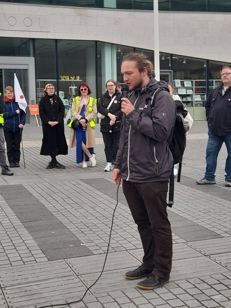 @PCSLiverpoolMus @RedRosa91940184 @MrTayoAluko @MerseyPensioner @forthemany_net @EquityUK @pcsarms @PcsMerseyarms 5/Thread from @PCSLiverpoolMus Rally on penultimate day of 8 week strike today, Saturday 13/04/2024. They will though be out again in May if NML still won't pay @ULivUCU2 speaker