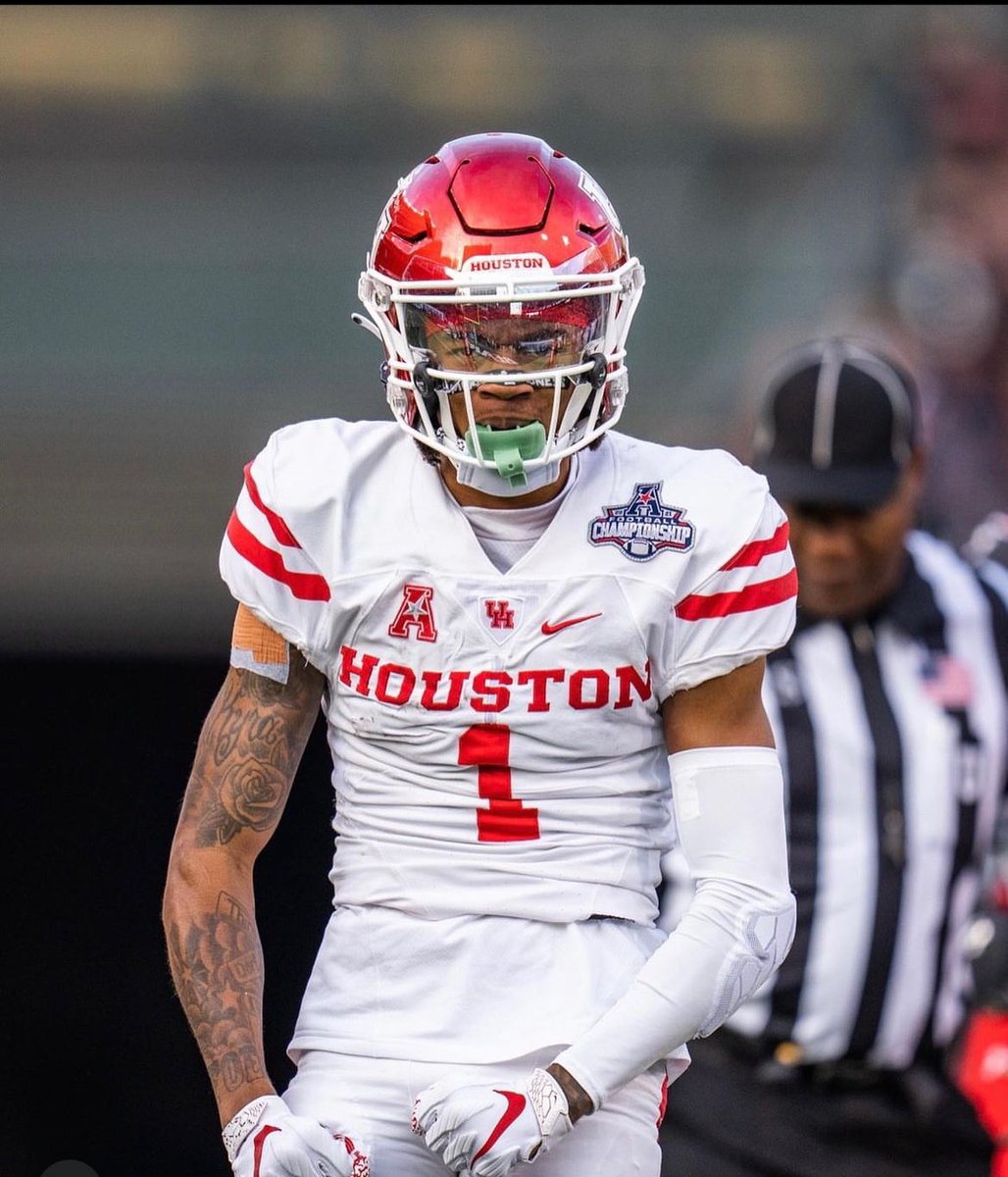 #AGTG Blessed to be offered a full ride scholarship by the university of Houston @UHCougarFB @CoachSherms