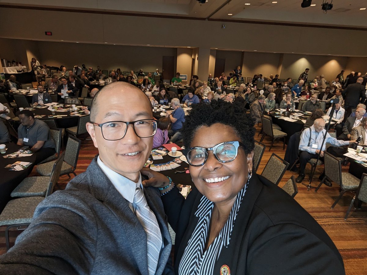 Great crowd of fired up @mddems at today's Western Maryland Democratic Summit! I was proud to rep @mdhousedems & talk about our work building universal pre-K for low-income families and toward alleviating teacher shortages 🙌