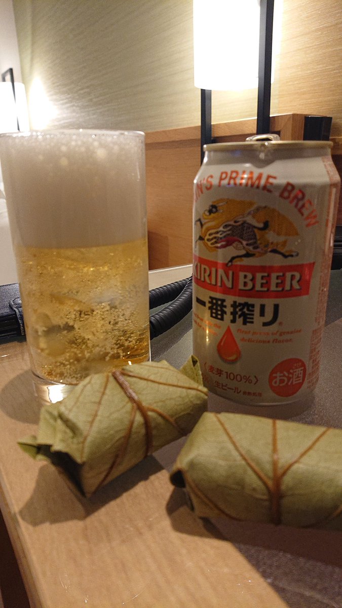 今宵はホテルで柿の葉寿司🐟️晩酌＼(^o^)／🍺