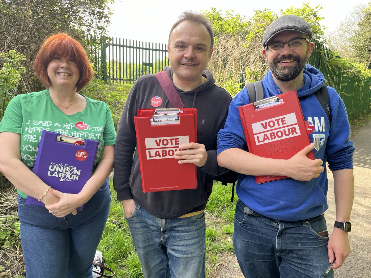 Sunshine on the #LabourDoorstep today out in Strood Good support for @LaurenREdwards and some people already voting for @LennyRolles as the @UKLabour Kent Police & Crime Commissioner. #VoteLabour