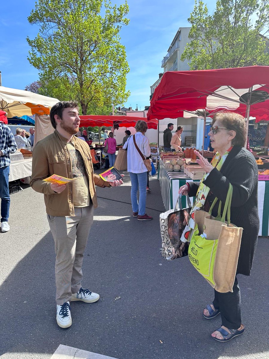 ➡️ Toujours mobilisés ce matin sur les marchés de Limoges avec un très bon accueil ! #le9juin2024 le vote utile c’est la liste conduite par @rglucks1 #ReveillerLEurope pour une Europe qui nous protège face aux crises...