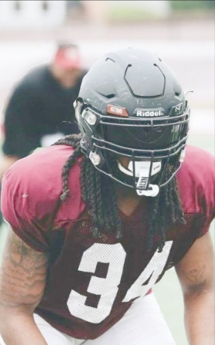 officialstep's tweet photo. LockedIN 🔒 
DEFENSE!!!!
LET'S GOOOOOO!!
SPRING GAME 2024 
TODAY 3PM B.T. HARVEY STADIUM
MY FAVE LB! 
LOVE U SON
#DaHOUSE
#MaroonTigers
#Defense
#Uncommon https://t.co/ESbxJ5VWiI
