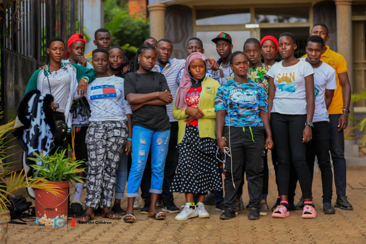 reachahand's tweet photo. Gombe's Young People For Change clinched victory in today's pitch with a compelling focus on combating drugs and substance abuse.
They secured funding from @savechildrenug under Shift Campaign, while RAHU pledged capacity-building programs in communication and business.#ShiftUg https://t.co/XufXxhsU6M