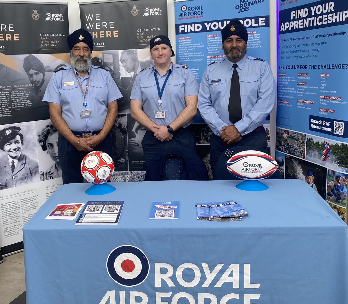 Happy Vaisakhi to all Sikhs around the world ! Here @gurdwarasahib_rbl the new Gurdwara in Leicester and what fab place! May this auspicious occasion inspire unity, compassion, and prosperity in our hearts and communities. Happy Vaisakhi! #Vaisakhi #Unity @RAF_Recruitment