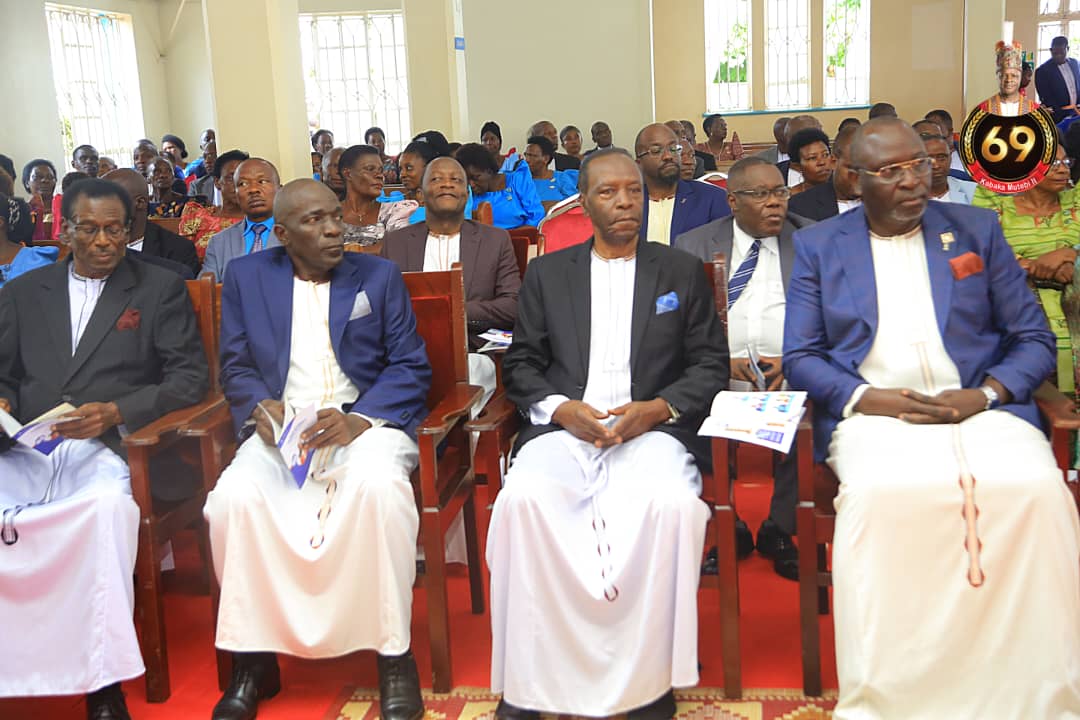 Owekitiibwa Robert Waggwa Nsibirwa tweet media