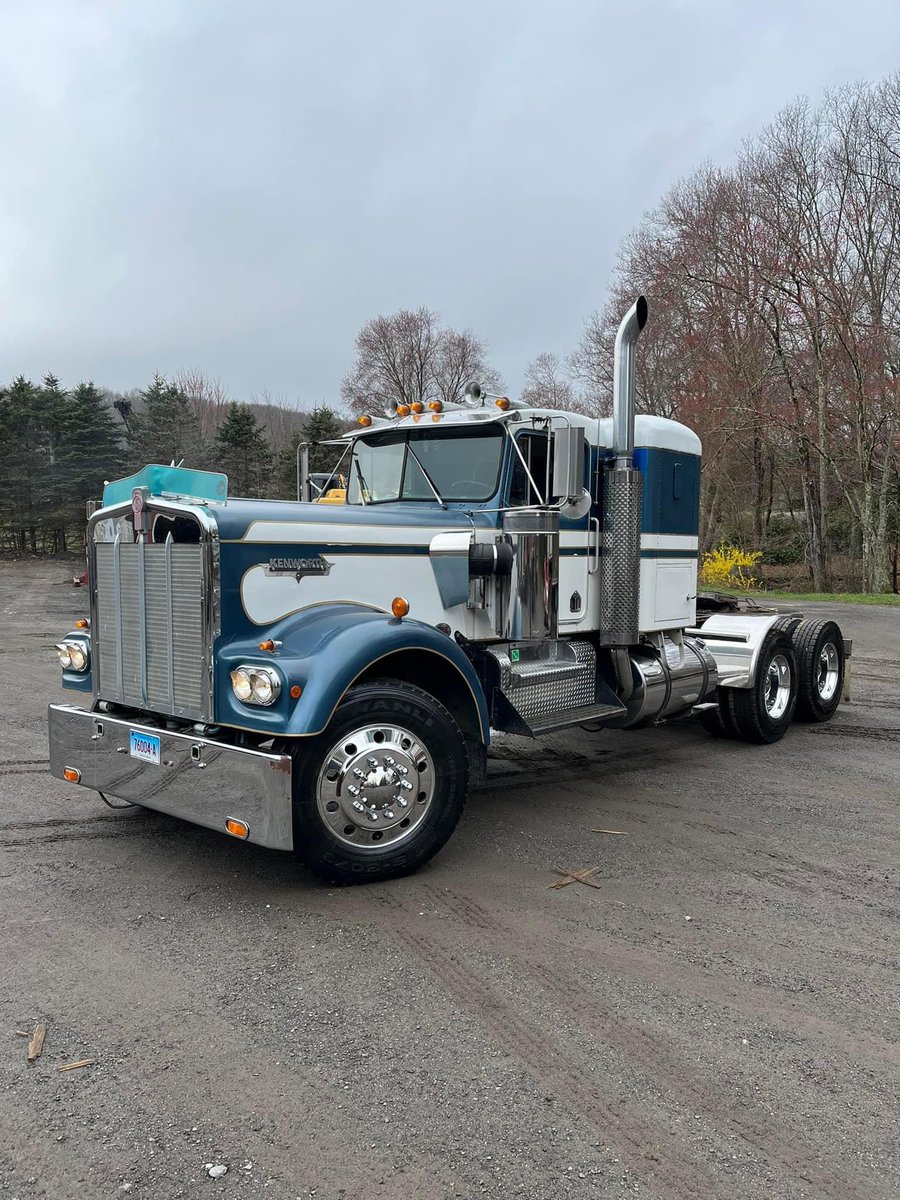 Wowww!!! 😍😍😍

#thedirtyoldtrucker #kenworthtrucks