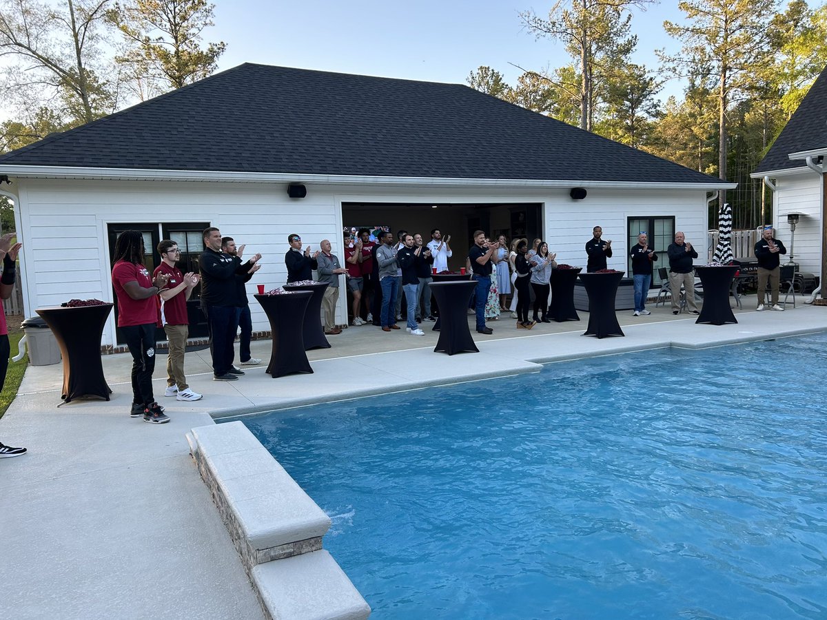Chuck Carson (@chuck_carson) on Twitter photo Woke up today even more excited for the future of <a href="/TrojansTogether/">Trojans Together</a>. Last night at our inaugural “Get Together” we heard some great stories from athletes & members about how we are doing what we said we would do through NIL…
- Build Communities
- Empower Players
- Win Together Woke up today even more excited for the future of <a href="/TrojansTogether/">Trojans Together</a>. Last night at our inaugural “Get Together” we heard some great stories from athletes & members about how we are doing what we said we would do through NIL…
- Build Communities
- Empower Players
- Win Together