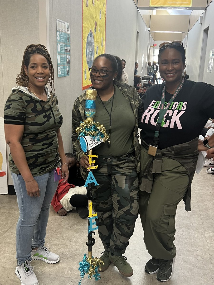GE_Eagles's tweet photo. Our Eagles are ready to take flight and soar to success! Our STAAR pep rally and carnival got our Eagles STAAR ready! #missionnotimpossible #wegotspirit #Soaringtonewheights https://t.co/WlukEFN9Ci