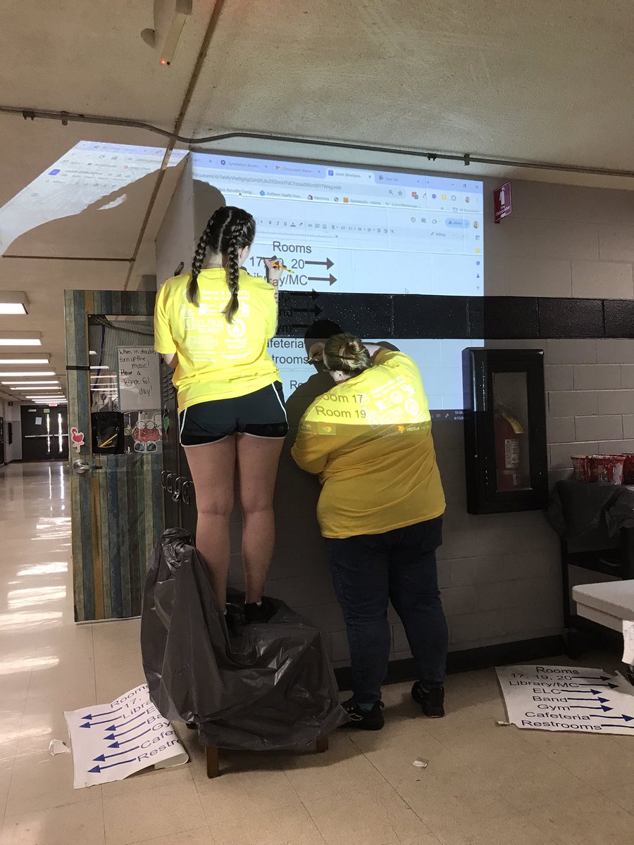 For_Public_Ed14's tweet photo. @ISTAmembers #O2T Purdue and Ivy Tech Evansville students working at Parke Heritage MS https://t.co/yJkjCNh9IH