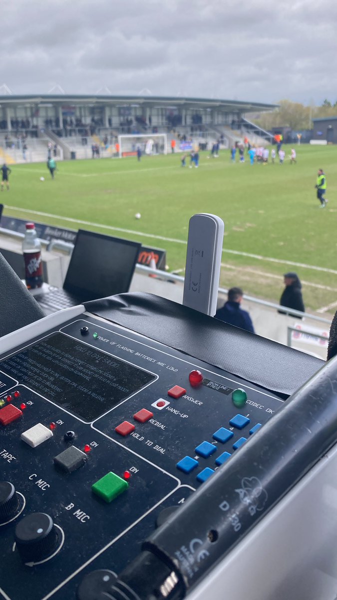 Plenty chances for Southend United in that first half, but still goalless at the break at AFC Fylde. Commentary with me and Glenn Pennyfather on <a href="/BBCEssexSport/">BBC Sport Essex</a> 95.3FM, digital radio and <a href="/BBCSport/">BBC Sport</a> website and app 
📻📻⚽️⚽️