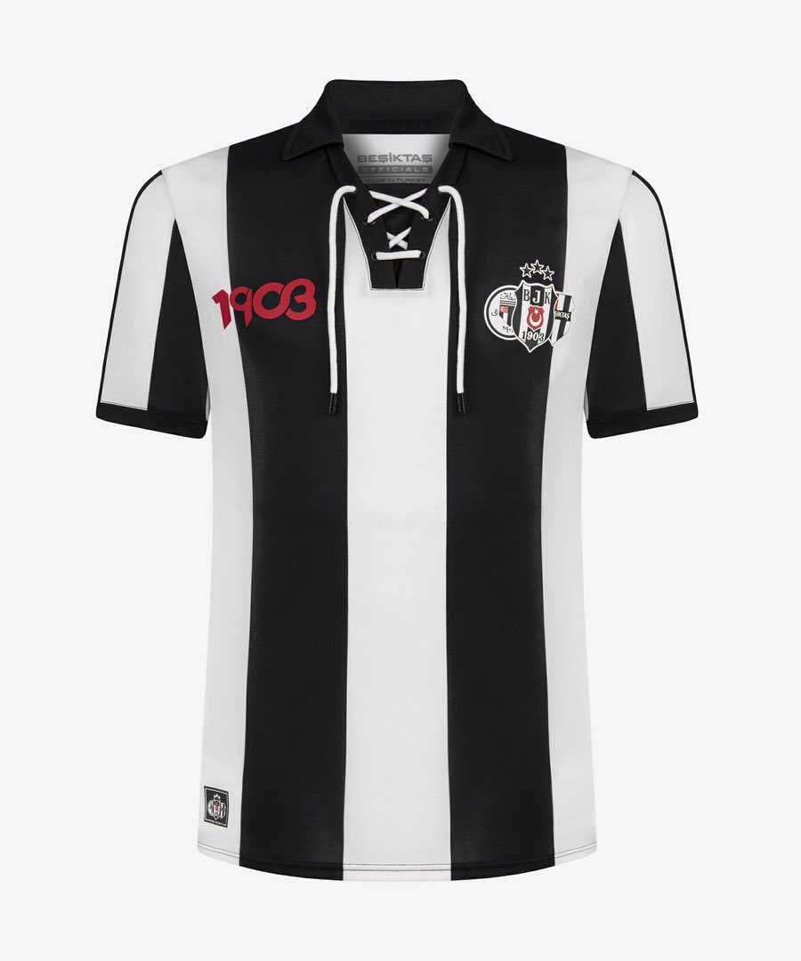 Bayram hediyesi olarak 2 kişiye 19 Mart Dünya Beşiktaşlılar Günü'ne özel nostalji forma hediye ediyoruz! 

Katılmak için: 
• Bu tweet'i beğen ve RT et. 
• <a href="/mertovicJK/">MERTOVİC JK</a> ve <a href="/ozib21/">Ozii JK 🦅</a> hesaplarını takip et. 
• Katılanlar yoruma "🦅" emojisi bırakırsa sevinirim.

👀 Kazananları 20