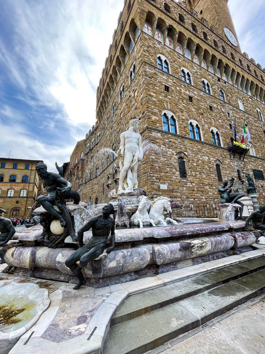 The fountain in front of Palazzo Vecchio #firenze #italia 

#italy #florence #statua #fountain #fontana #neptune #nettuno #marmo #toscana #tuscany #tuscanylovers #marble #palazzovecchio #water #traveling #florenceitaly #statues #cityphotography #cityscape #travelgram #fountain