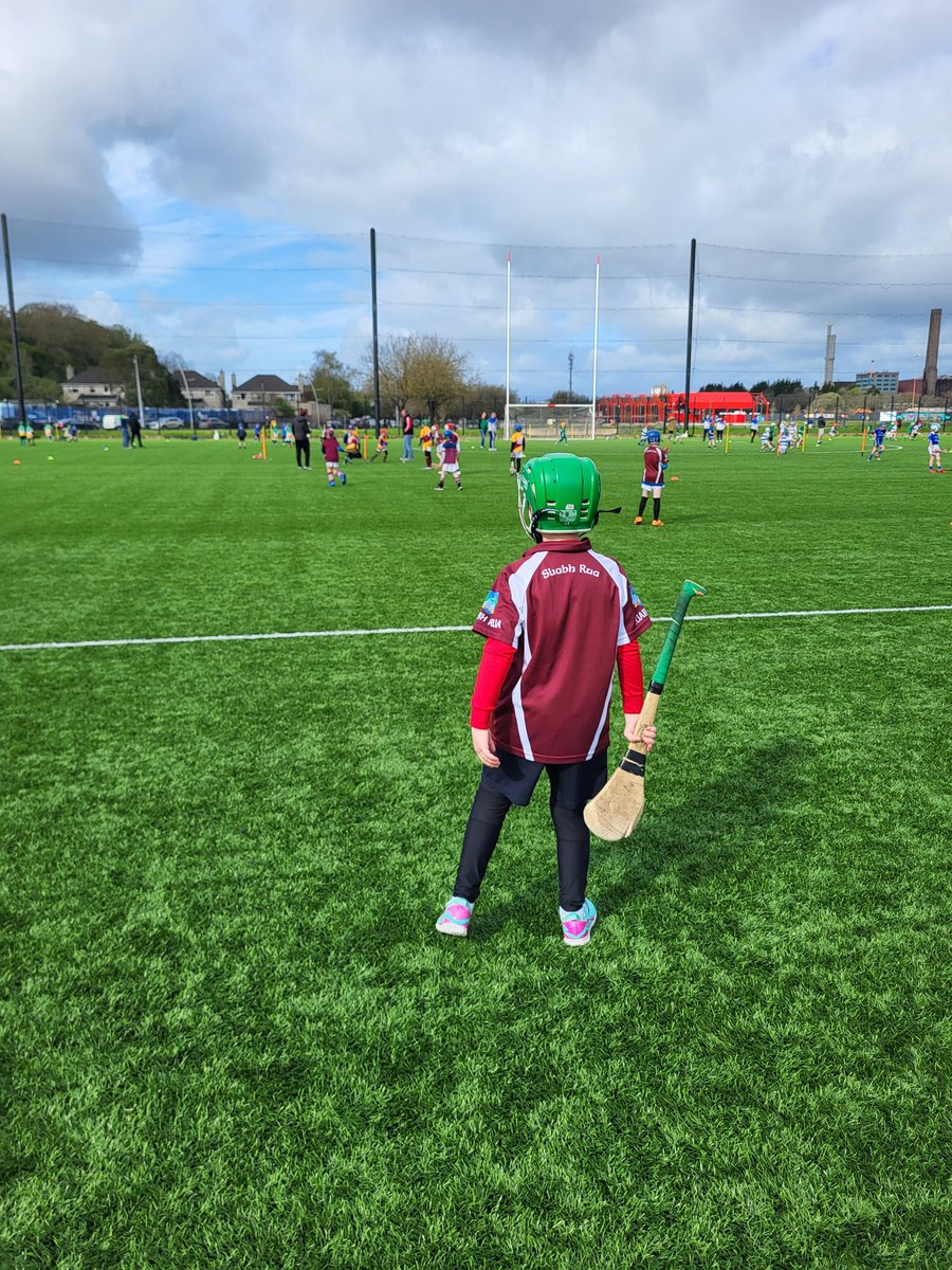 1st U8 hurling biltz of the year @PaircUiCha0imh Over 1000 young hurlers took to the field today. Well done to all. Some pictures from South East clubs @CarrigdhounGaa