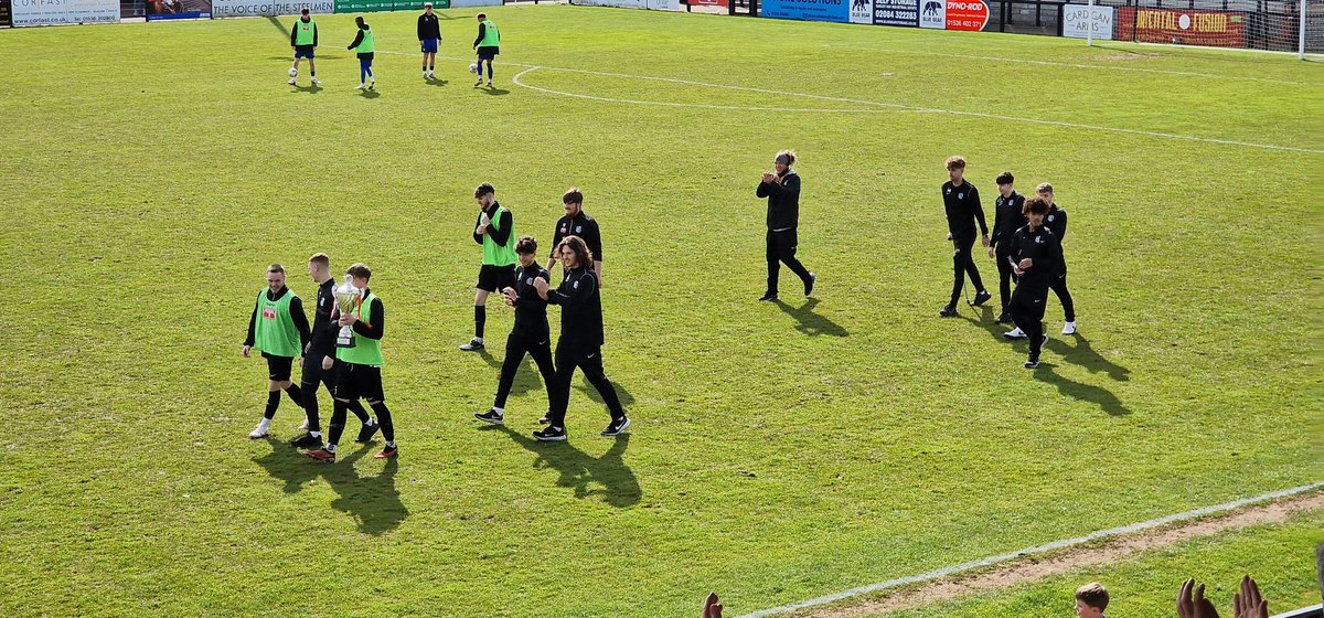 Well done to the under 18s soaking in the appreciation at half time with the Easter Open trophy!

The futures Black and White 🖤🤍

#WeAreCorby