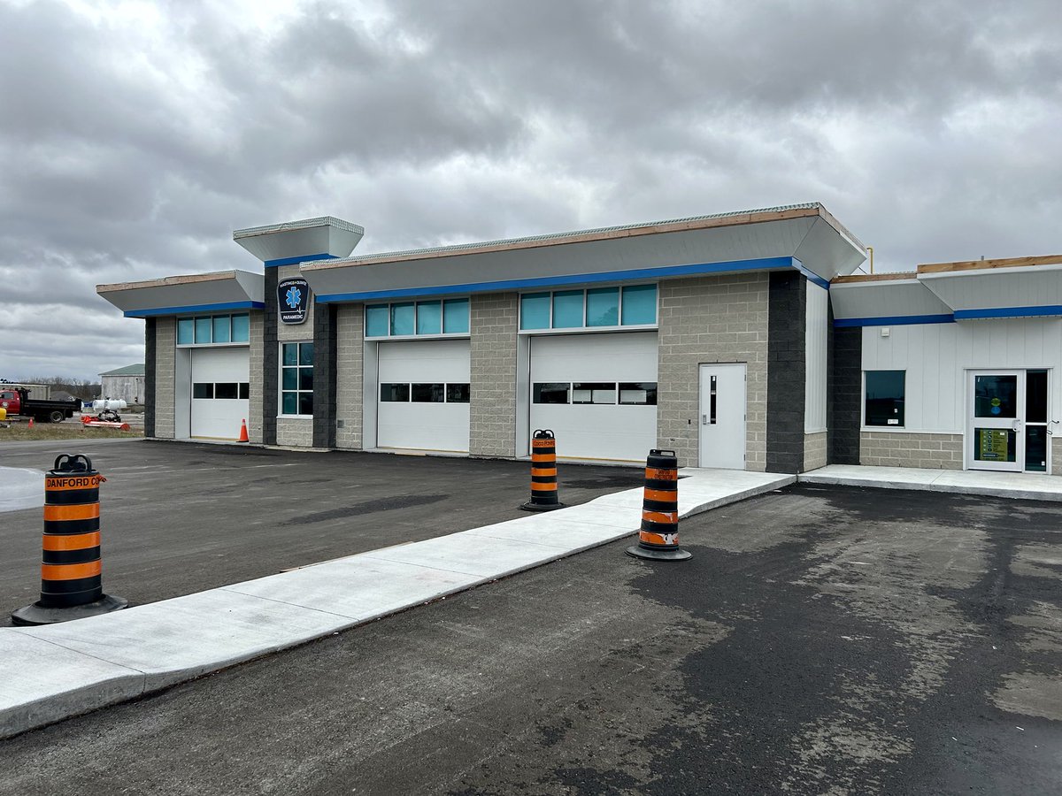 Hastings-Quinte Paramedic Services tweet media