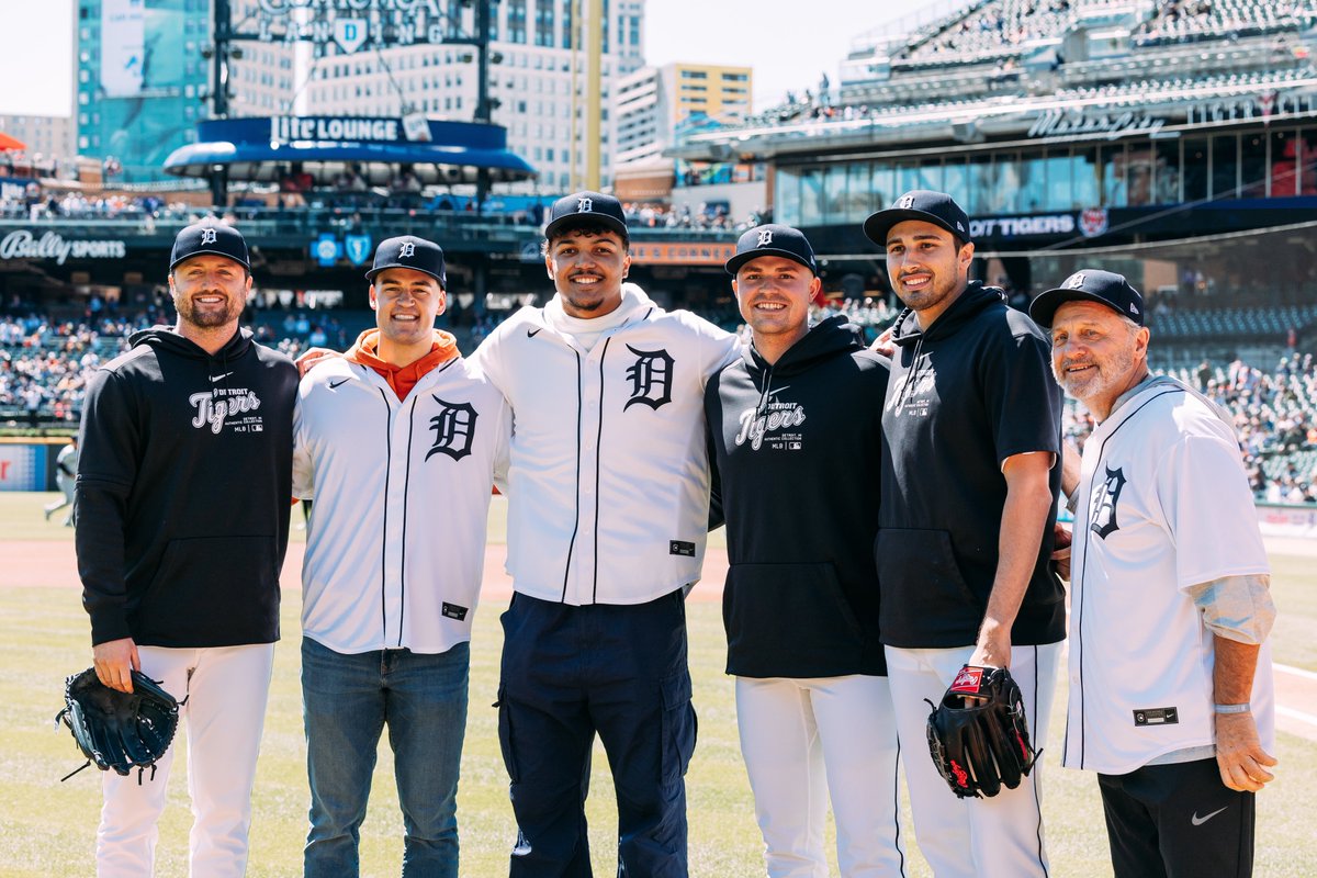 tigers tweet picture