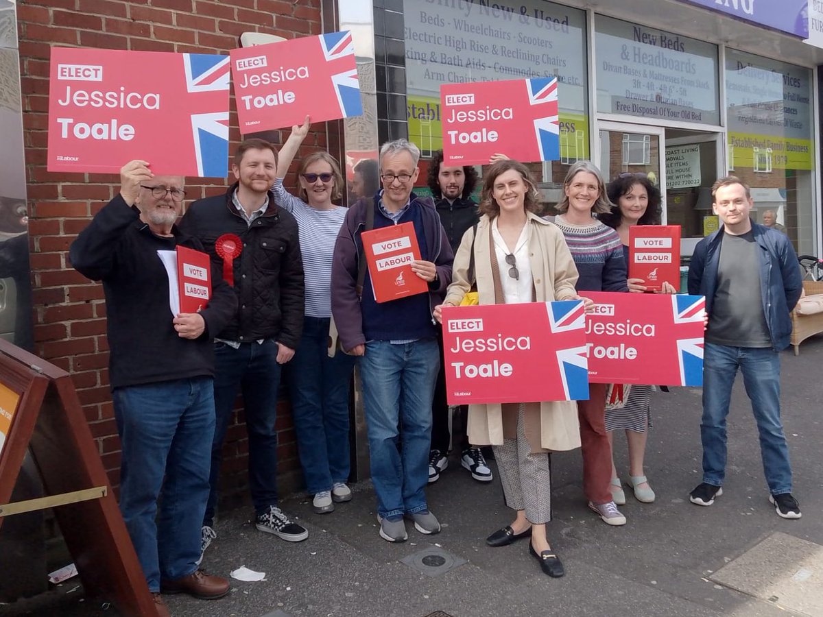 Great afternoon with @Labour4PR in Winton 🙌 Thank you to everyone who joined us today to help us make history & turn Bournemouth West red 🌹