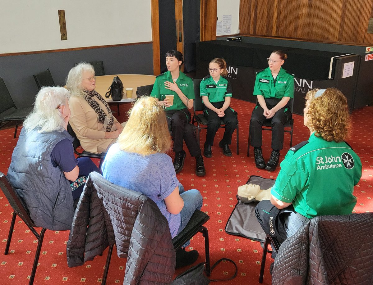 Today our #volunteers were kindly given insight as to what it feels like first hand to experience not 1 but 2 #cardiac #emergencies as a #patient! What invaluable learning!#firstaidsaveslives #patientperspective #defib #community #CommunityEngagement @sjacovwarks @stjohnambulance