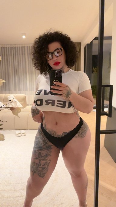 💄 https://t.co/6tXFNVSwVl