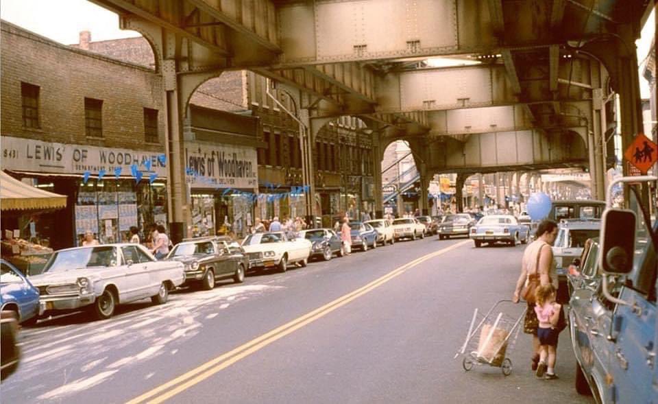 Jamaica Avenue Toward 85th Street (1979)