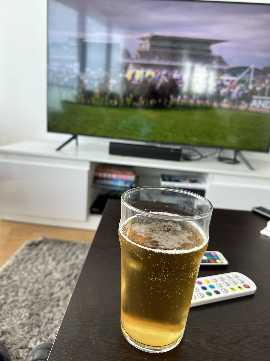 I’ve worked out how to bet online ! #GrandNational2024