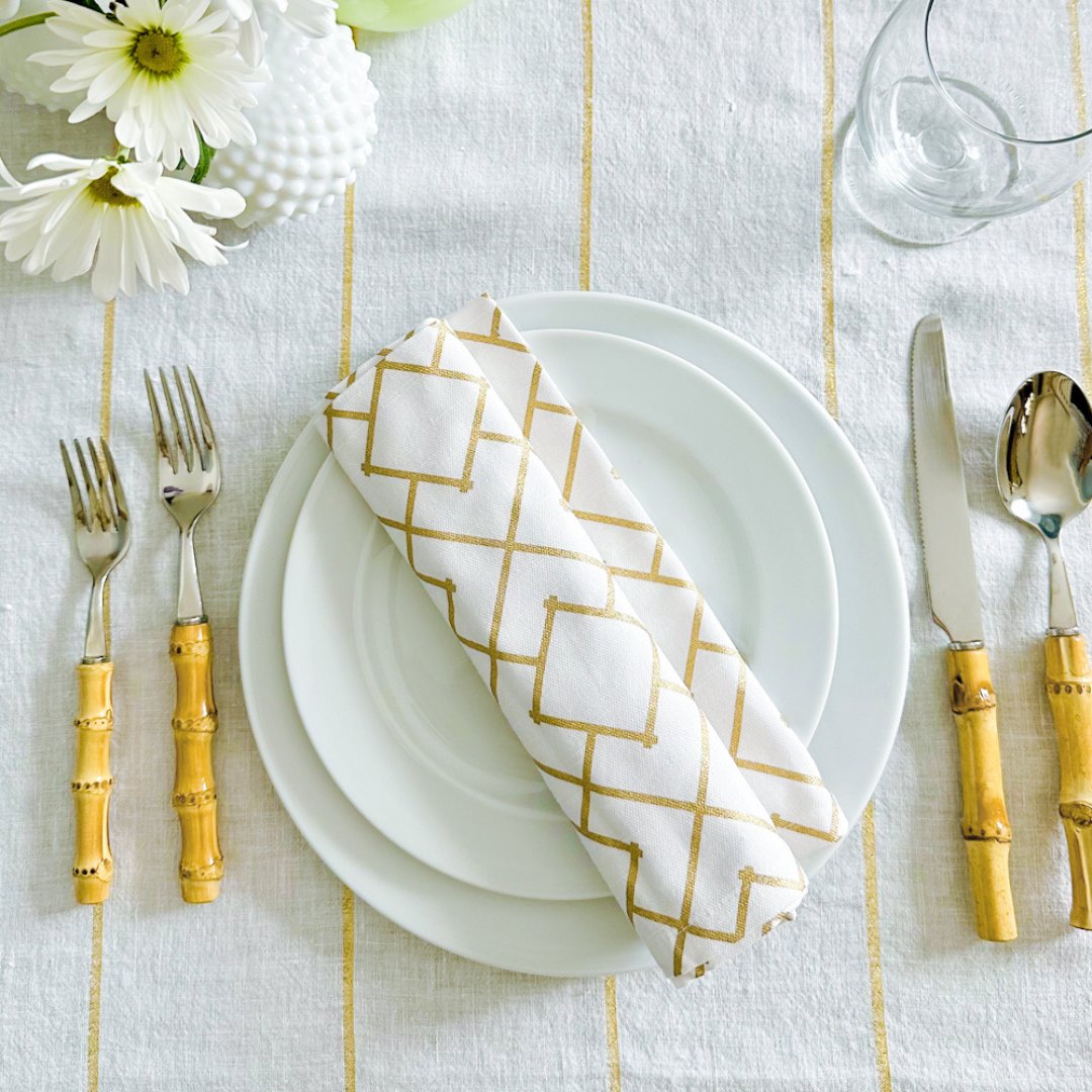 ✨ Add a touch of elegance and shine to your table setting. Pick up these napkins that will elevate the look of the table effortlessly.

Tap to Shop!

#mettalic #napkins #cotton #sustainablehome #white #cutlery #ecofriendly #explorepage #allcottonandlinen #lucky #luxury