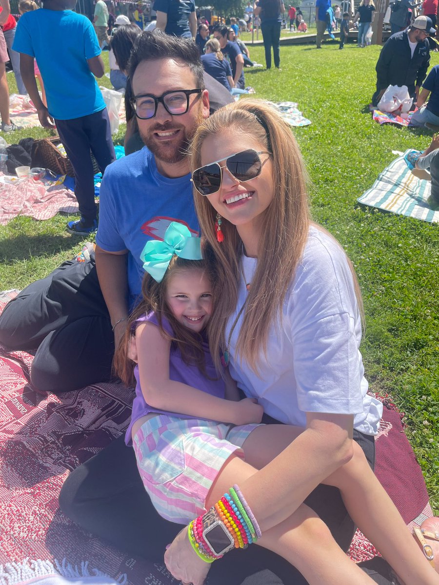 Our @Telge_ELC put on a spring circus themed picnic full of fun & sunshine! We are so blessed to have Ms. Charity, Mr. John, and all the amazing staff taking care of our girl & ALWAYS making life & learning a blast 🫶🏽