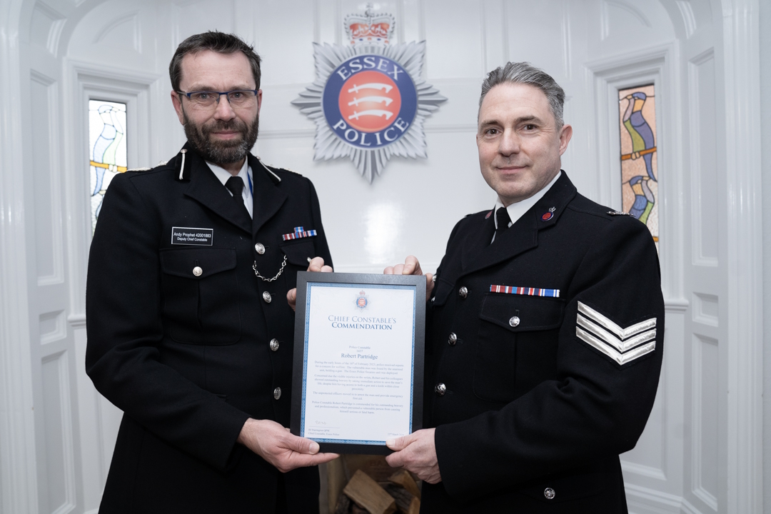 Sgt Rob Partridge saved the life of a vulnerable man armed with a handgun and a knife. Now he's been commended for outstanding bravery by @BJH251. @DCCAndyProphet says our firearms officers are here to help people & keep them safe. Details in Comments. #ProtectingAndServingEssex