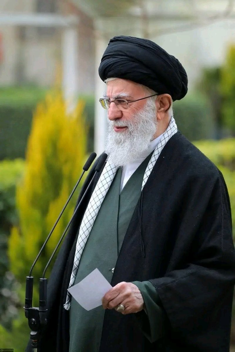 AlkhlaneI's tweet photo. :
"عملية الرد التي نفذتها الجمهورية الاسلامية إيران هي حرب نفسية وإعلامية" ناجحة ضد إسرائيل، حققت الهدف، لقد "أخافت" وأرعبت كلاً من الولايات المتحدة وإسرائيل. 

هذه الحرب النفسية والسياسية والإعلامية أصبحت أفظع بالنسبة لإسرائيل وأمريكا من الصواريخ والطائرات https://t.co/KNuDJ0OXXe