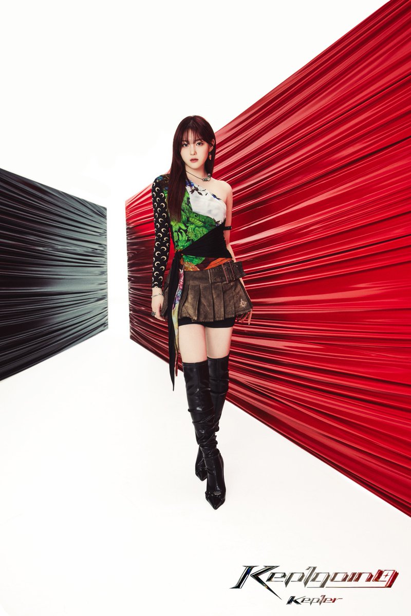 Kep1er l CONCEPT PHOTO New Planet – CHAEHYUN Kep1er Japan 1st