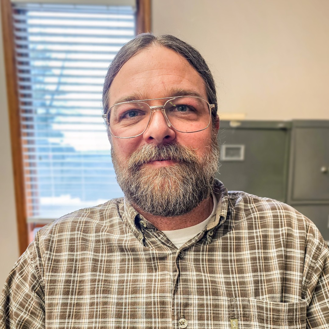 🖐️Meet Alex Richey! Alex recently joined our firm's Land Surveying Department in Davenport. Read more about Alex: bit.ly/WelcomeAlexRic…

#klingner #newemployee #davenportia #quadcities #landsurveying