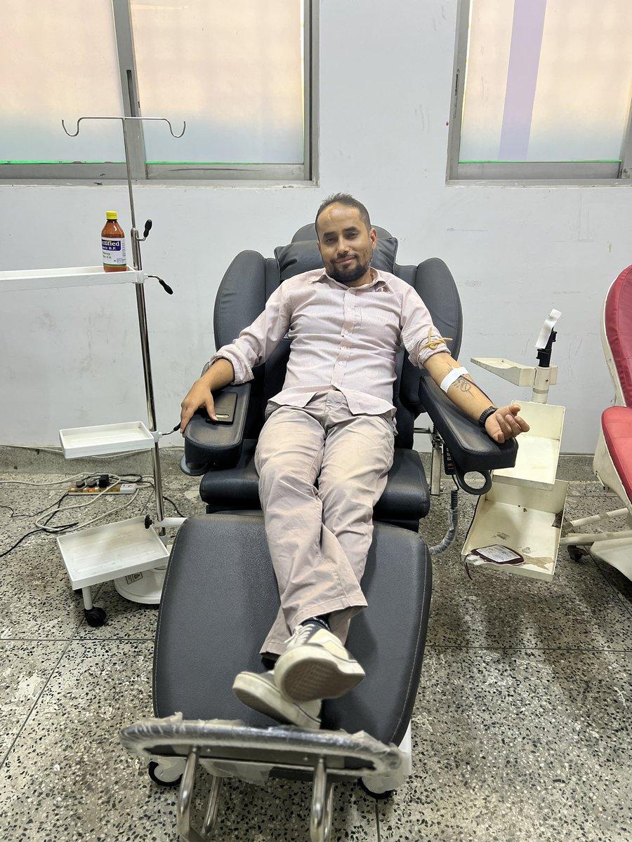 Jaw_Knock's tweet photo. Coincided my 38th with my 28th blood donation, supported a very humble family from Surkhet. Thank you everyone who took time to wish me on my birthday, makes me grateful to my core for the love and support. Happy new year, 2081! ✨
#aging #almostold https://t.co/IaireA1MRo