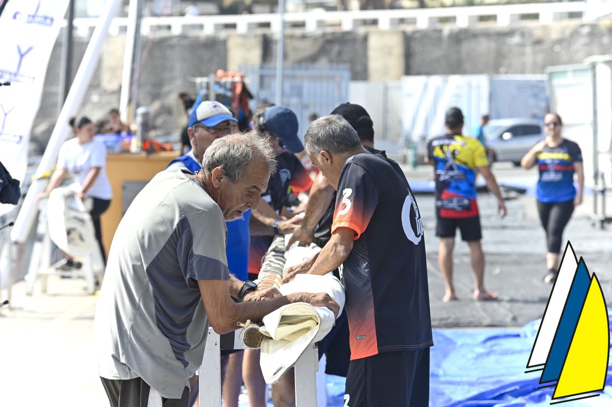 📸 ▪️ Galería de Fotos de la previa de la regata de hoy

#VelaLatinaCanaria⛵️
💧 @AguasdeTeror  
🐠 @PoemaDelMar  
🚍 @GuaguasLPA  
📝 @Aon_Espana 
🏃 @imd_lpgc 
🔗facebook.com/media/set/?van…
