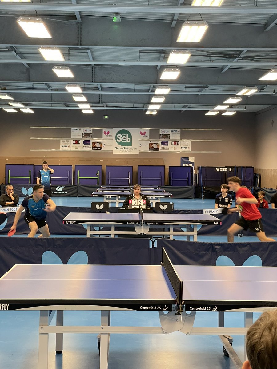 PatJean44's tweet photo. Il ne faut vendre la peau de l’ours avant de l’avoir tué mais le @PPC_SaintSeb @stsebsurloire mène 5-0 contre les 1ers #Proville https://t.co/TckBn8j4Ef