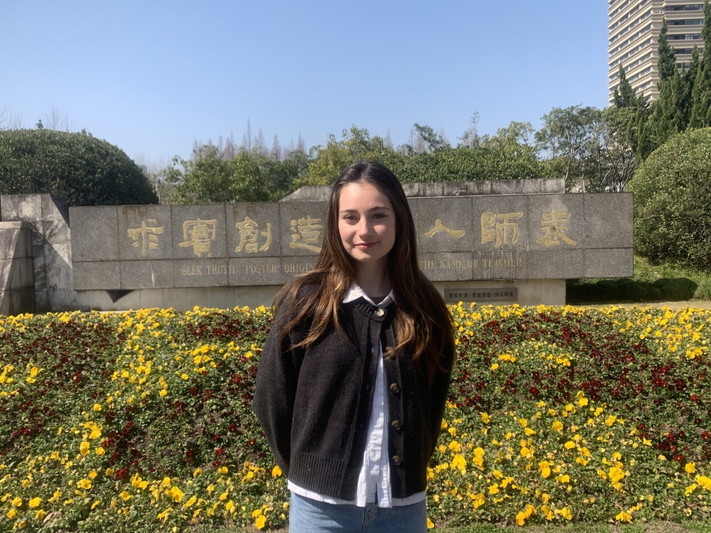 Éducation : des bancs du lycée Giocante de Bastia à ceux de l'université de Shanghai corsematin.com/article/societ…