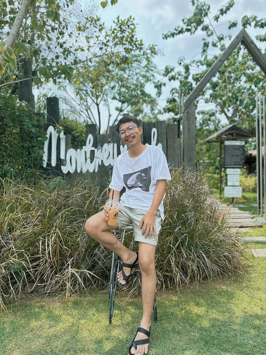 chat199644's tweet photo. บางทีก็แยกไม่ออก ระหว่างเหงากับเงี่ยน🫣 https://t.co/9BJiNTtrOR