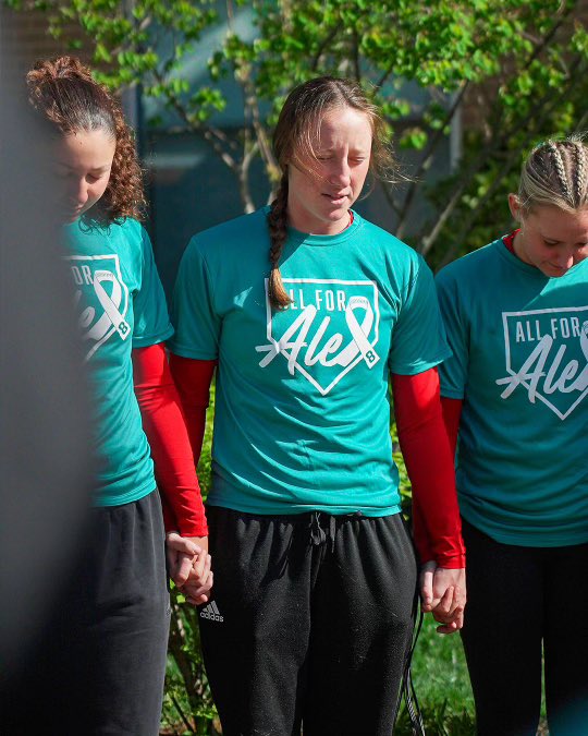 LLefty18's tweet image. Things to do today: 

1. Support Ovarian Cancer Awareness @ geauxteal.com 

2. Go for a gratitude walk @geauxteal 

3. Know the signs &amp;amp; symptoms and educate the women in your life

4. Grab some teal &amp;amp; watch your favorite softball team

#GoPack #AllForAlex #GeauxTeal