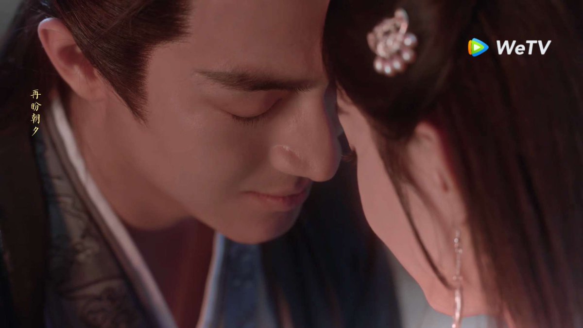 femeec's tweet photo. This was a awesome drama, i dont know how to pinpoint it, but there was some kind of charm they I just enjoy each episodes #TheLegendOfShenLi #LinGenXin #ZhaoLiYing #ep37
That forehead scene reminds me a lot of #PrincessAgent 🥺🥹 it feels like this is their alter sequel https://t.co/ZugtaUeYl8