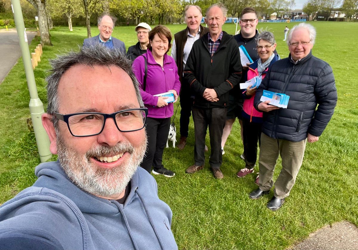 Another great team of Councillors & @BSKconservative volunteers supporting the #Kempshott Council election candidate. I have known Richard Court for almost 20 yrs-he & his late wife Anne, have worked so hard for the whole community, helping make Kempshott a great place to live