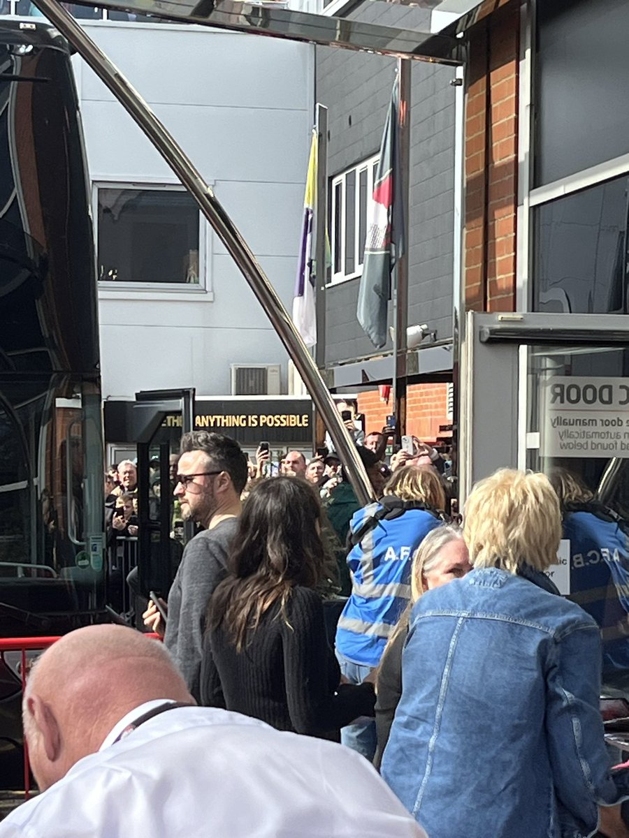 🚨 Harry Amass and Ethan Wheatley both arrived with the Manchester United squad. #mufc #mujournal [@samuelluckhurst, MEN]